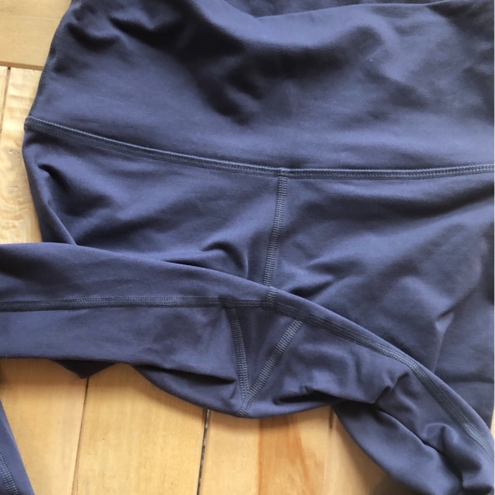 Fleo Super High Rise Leggings (Sz. M) - Picture 4 of 5